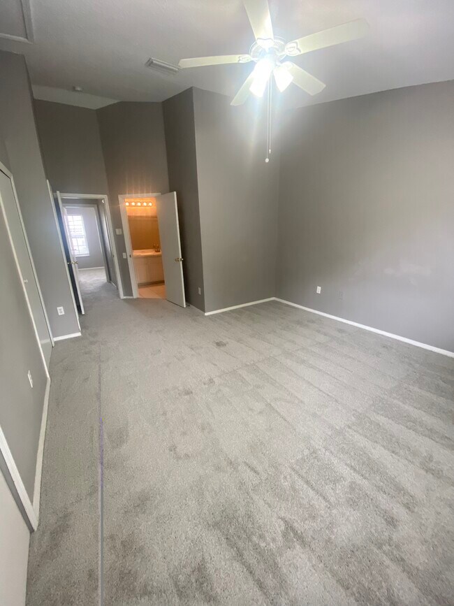 Photo - 2469 Lake Woodberry Cir