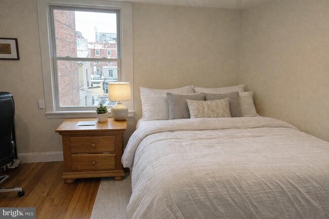 Photo - 414 S 15th St Unidad 3R