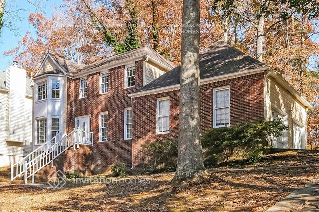 Building Photo - 1361 Willowbrook Dr SW