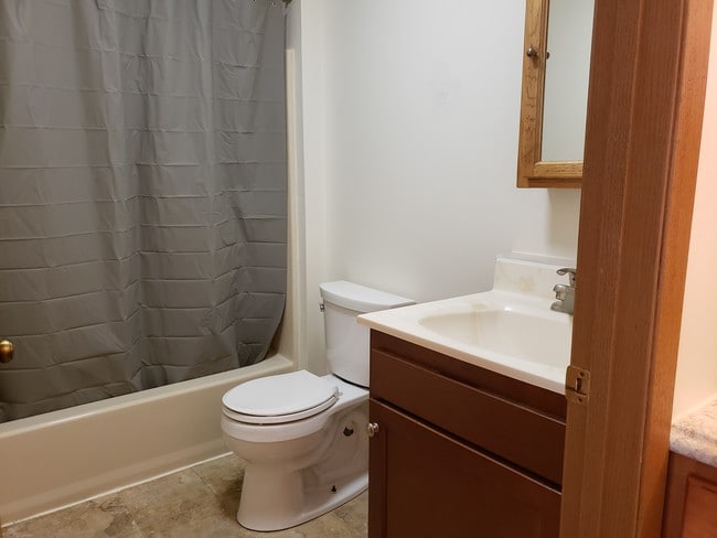 Photo - 2245 Sylvan Way Unidad 4