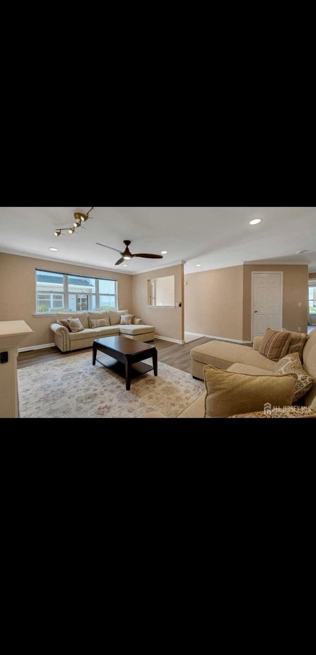 Photo - 177 Bexley Ln