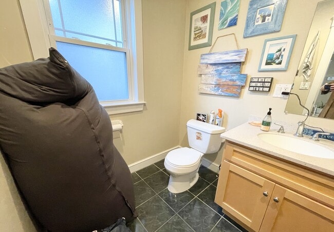 Photo - 23 Iroquois St