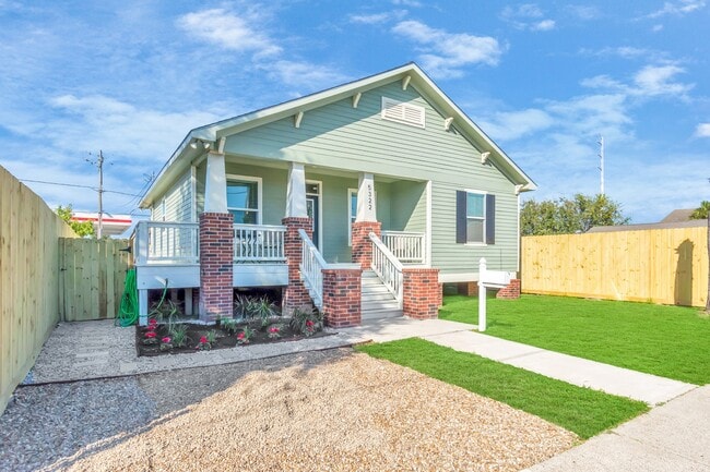 Photo - 5322 Avenue K