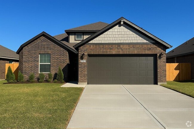 Building Photo - 15695 Honey Cv Dr Rental