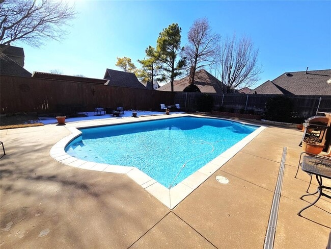 Photo - 14509 Oakmond Rd