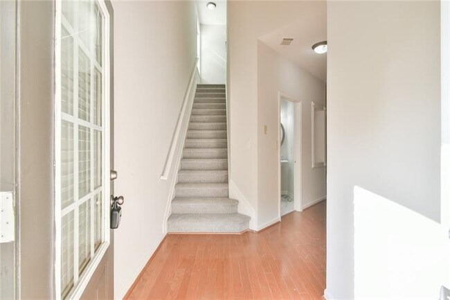 Photo - 2694 Winslow Ridge Dr NE