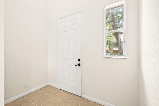 Photo - 3187 N Oasis Dr