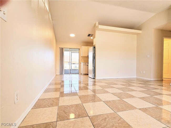 Photo - 4916 Leonard Blvd S