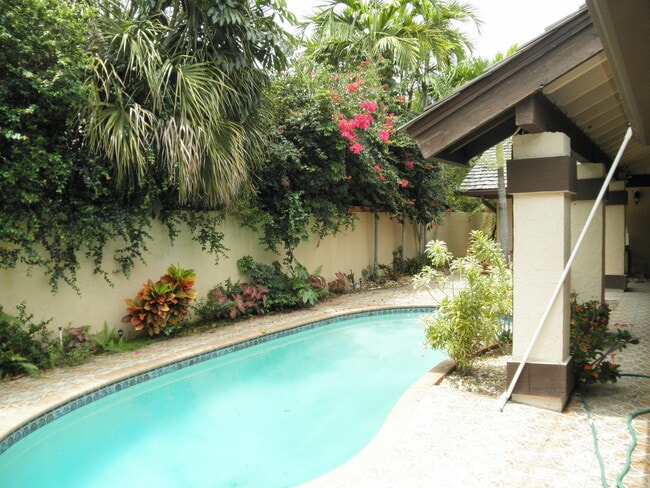Photo - 6480 Contempo Ln