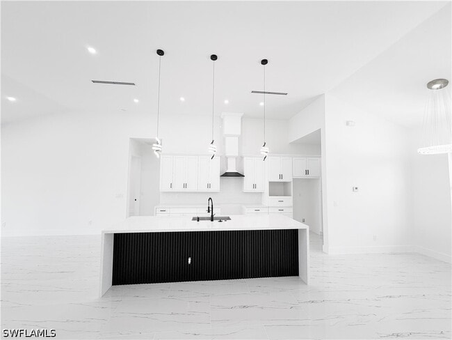 Photo - 2607 49th St W