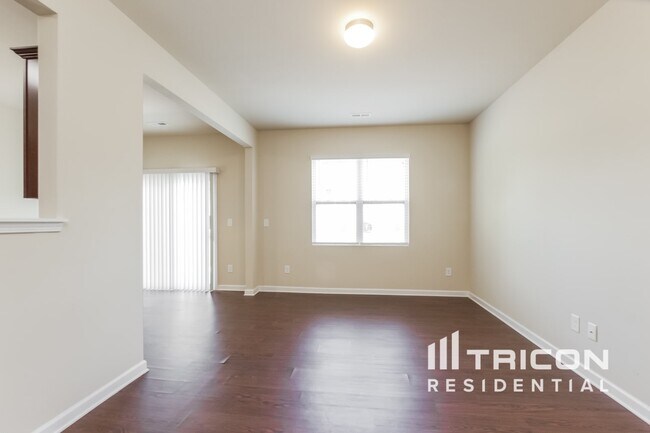 Photo - 2812 St George Ln