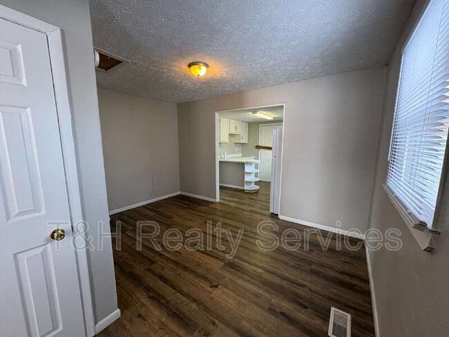 Photo - 2322 N Moreland Ave