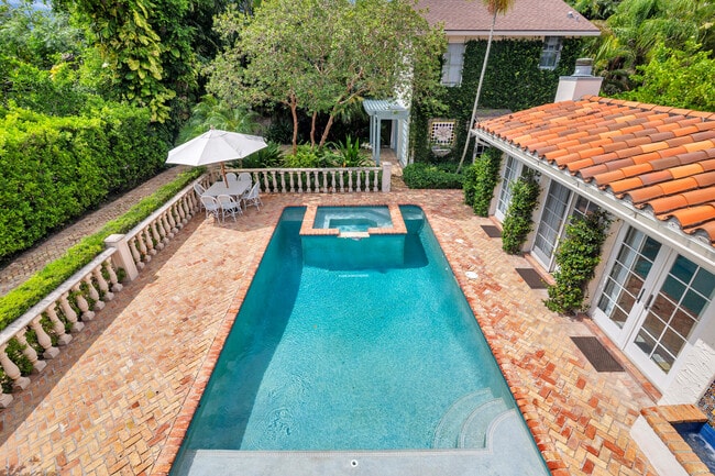 Photo - 230 Sunset Rd