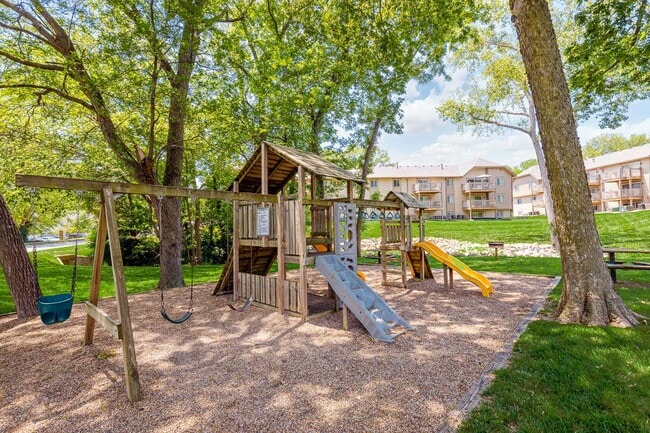 Playground - Hunter's Glen Apartments