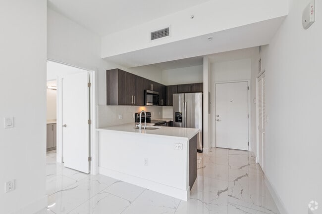 2BR, 2BA