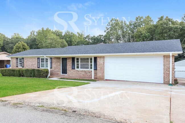 Photo - 413 Boling Rd