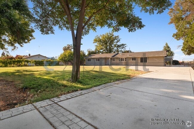 Building Photo - 6404 E Woodward Ave Rental