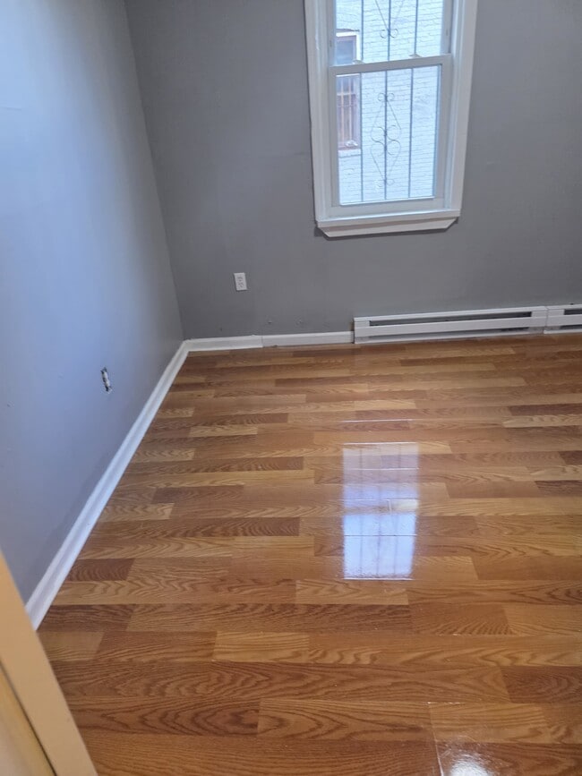 Photo - 706 Grove St Unit 1