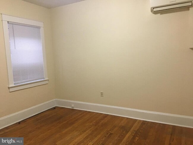 Photo - 208 W Boscawen St Unit 5