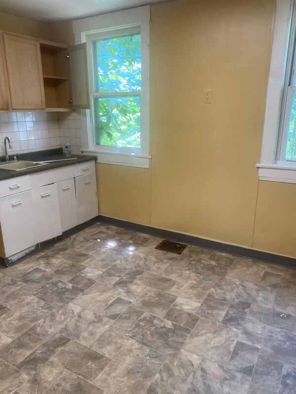 Photo - 2066 South Park Ave Unit Rear