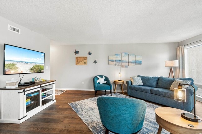 Photo - 1500 Cenith Dr