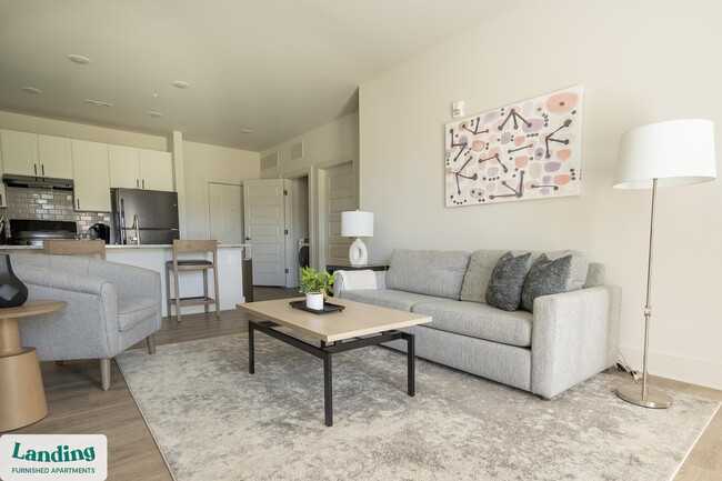 Building Photo - 404 W 26th St Rental