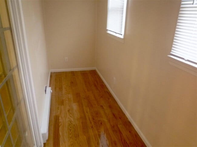 Photo - 217 Willow Ave Unidad 2