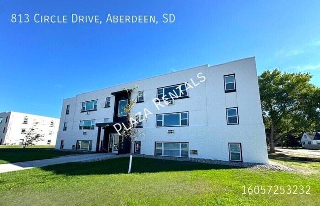 Building Photo - 920 N 2nd St Unit 11