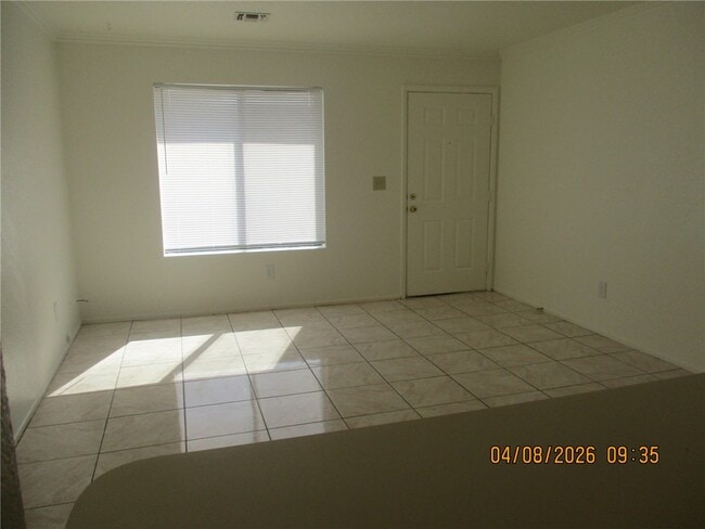 Photo - 827 Baseline Rd