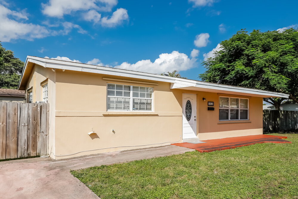 Photo - 1810 Desoto Dr Casa