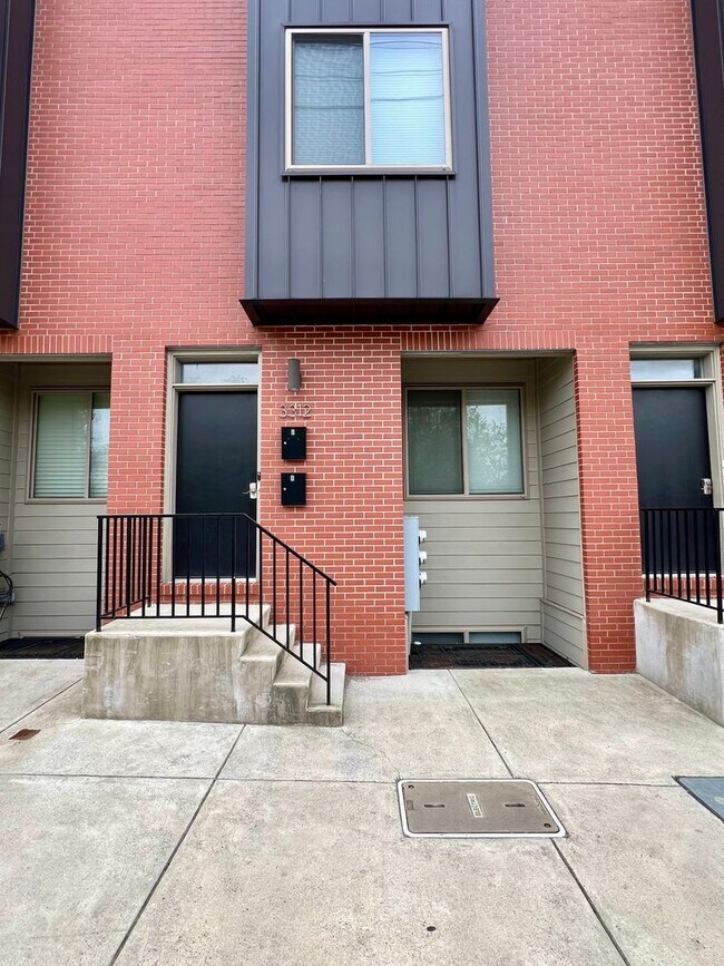 Photo - Luxurious 3-Bedroom Apartment in Powelton ... Unidad A