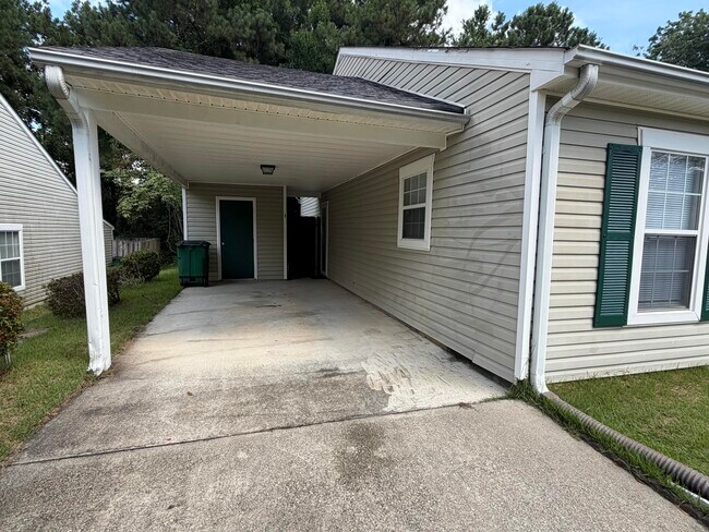 Photo - 104 Single Tree Ln