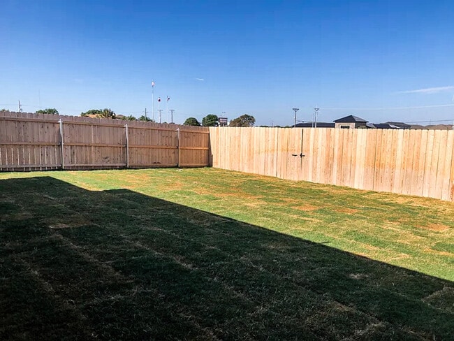 Photo - 13506 Avenue X