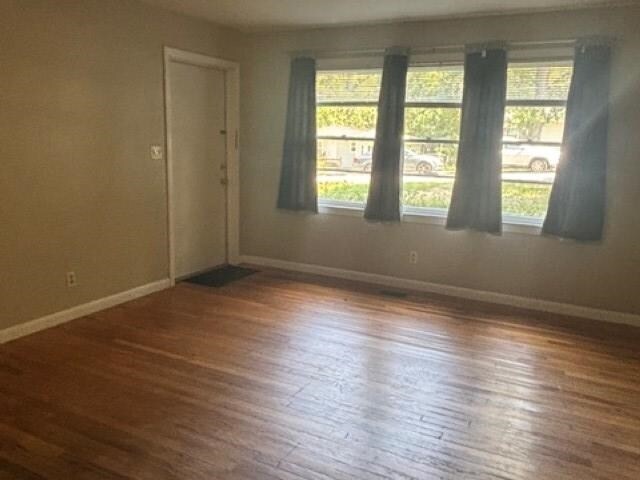 Photo - 1634 Mayhew St House