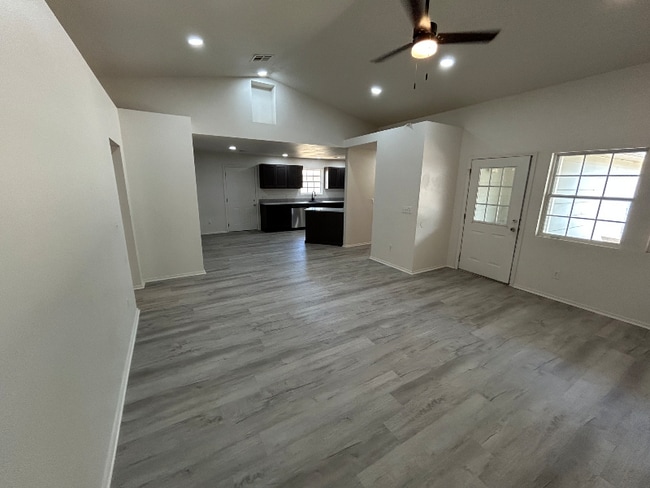 Photo - 63171 E 291 Rd Unit 63171