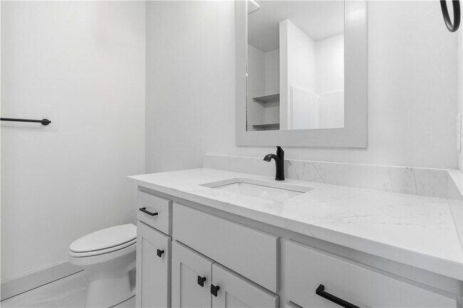 Photo - 1240 Mammoth St