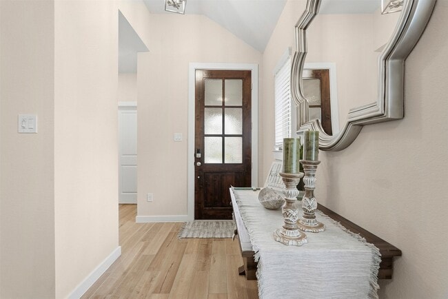 Photo - 127 Lukewood Cir