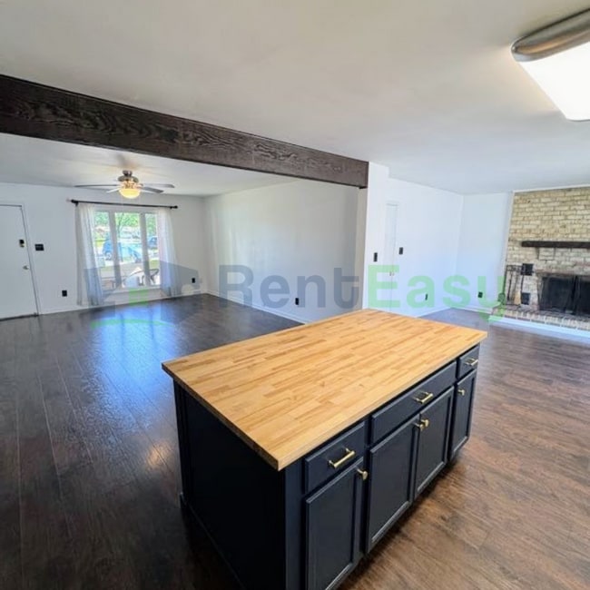 Photo - 4225 Grove Ct