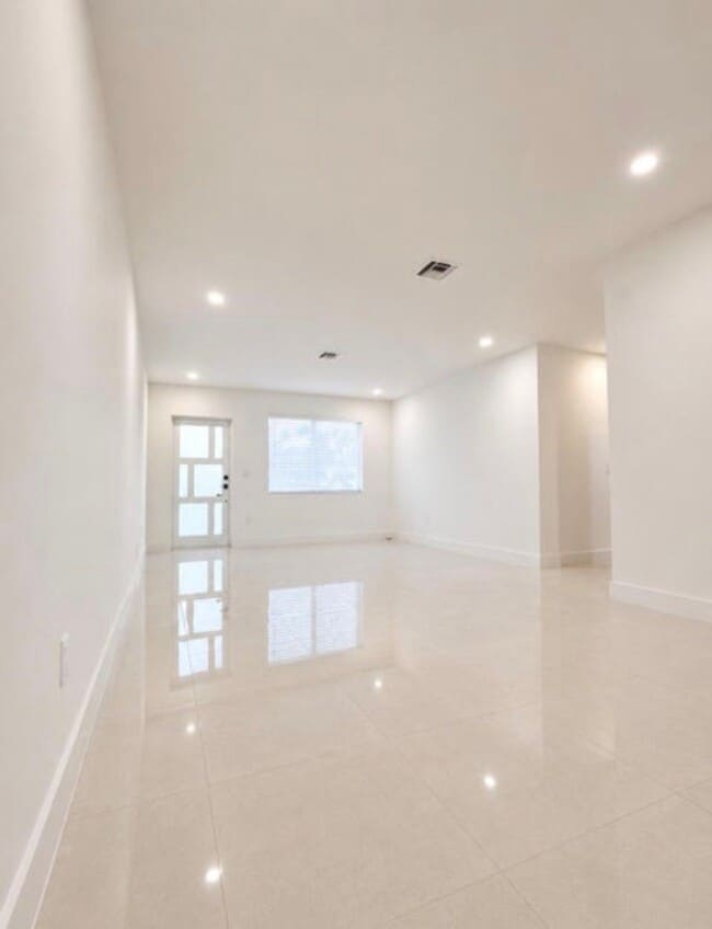 Photo - 345 Pinehurst Rd