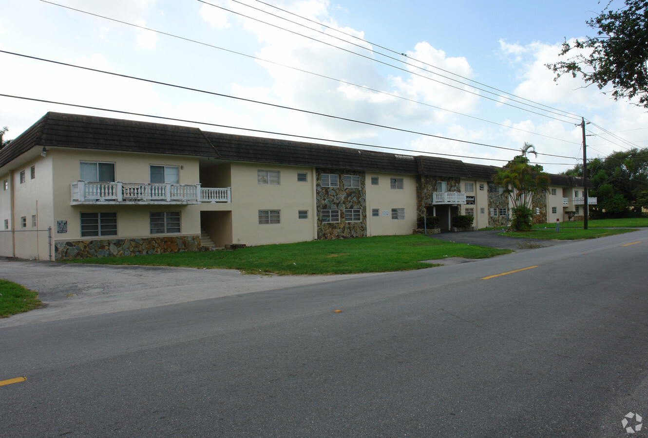 Robinhood Apartments - Robinhood Apartments
