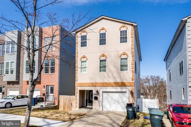 Building Photo - 5028 A St SE Rental