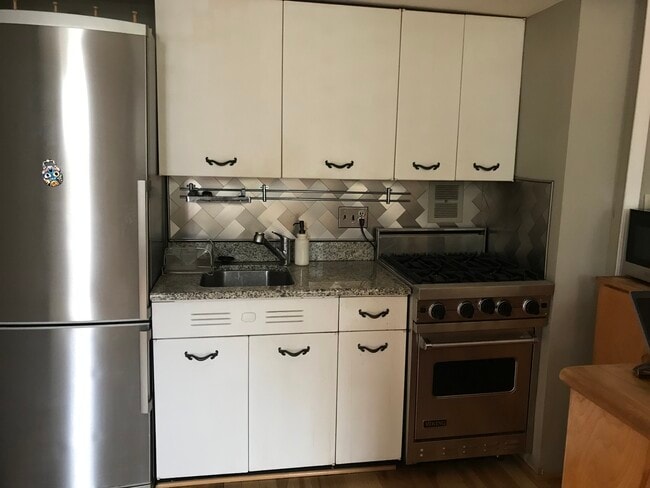 Photo - 1752 Corcoran St NW Unidad 2-B