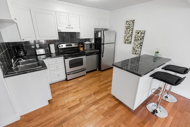 Photo - 2151 Hamilton St Unit 19