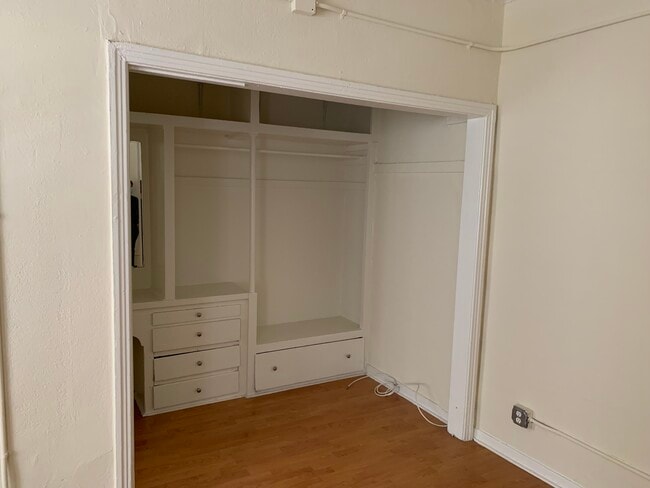 Photo - 415 S Grand View St Unit Grand View