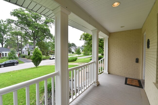 Photo - Kirkwood 5 bedroom / 3 full bathroom home