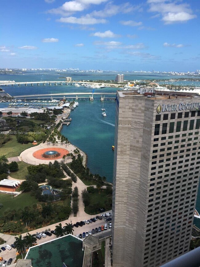Photo - 325 S Biscayne Blvd Unidad 4320