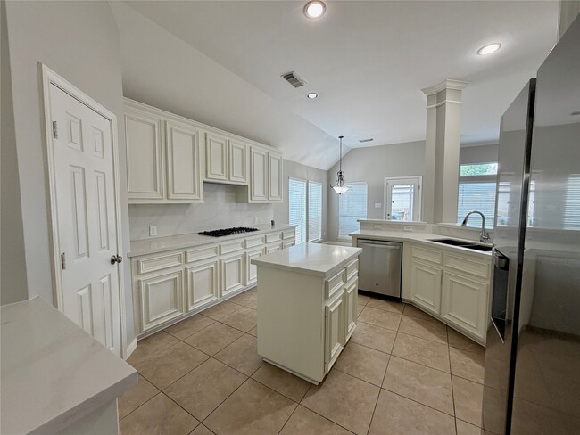 Photo - 1510 Flanders Field Ln
