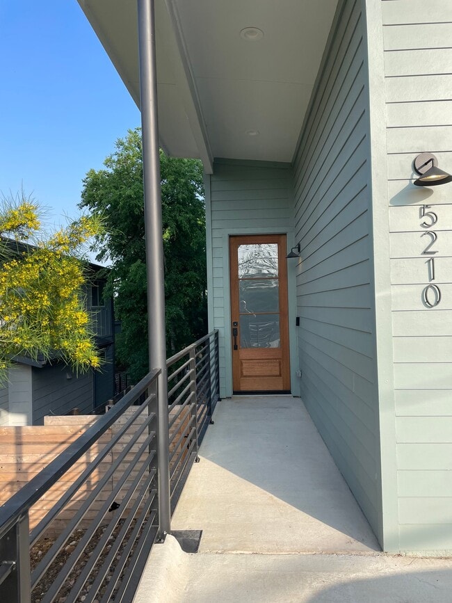 Photo - 5210 Rogers Ln