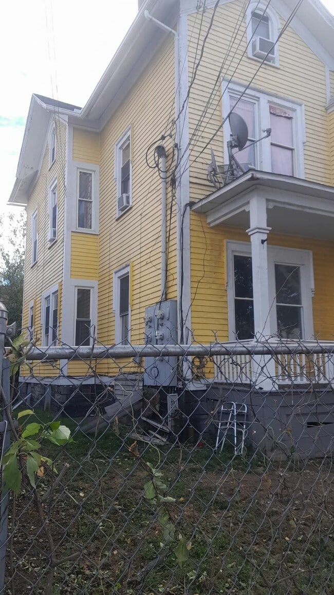 Photo - 158 Park St Unit 1