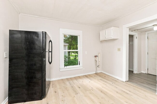 Photo - 1312 Vernon Pl